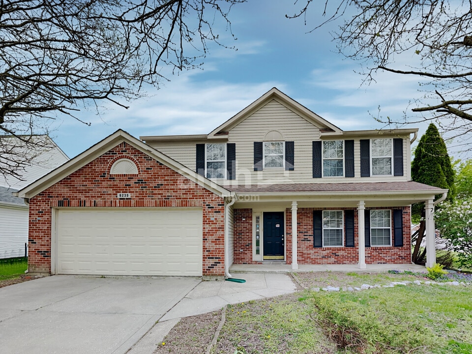 6239 Kelsey Dr in Indianapolis, IN - Building Photo