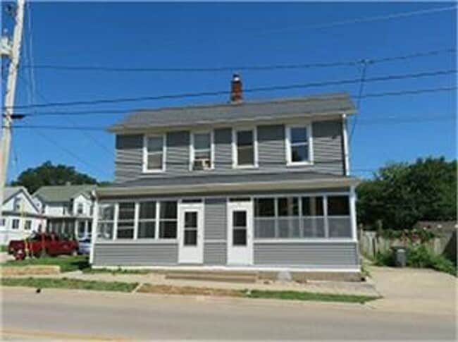 property at 93 Kaufmann Ave