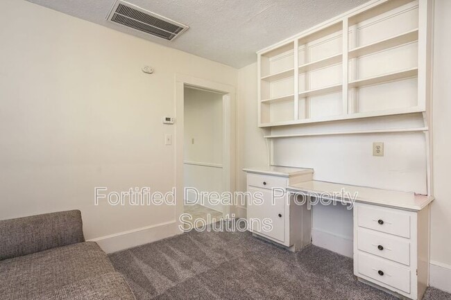 400 S.Spring St in Greensboro, NC - Building Photo - Building Photo