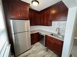 55 Gorham St, Unit #3 in Somerville, MA - Building Photo - Building Photo