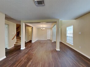 12935 Garlenda Ln in Houston, TX - Foto de edificio - Building Photo