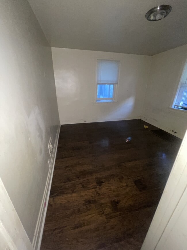 8356 Strathmore Pl in Jennings, MO - Building Photo - Building Photo