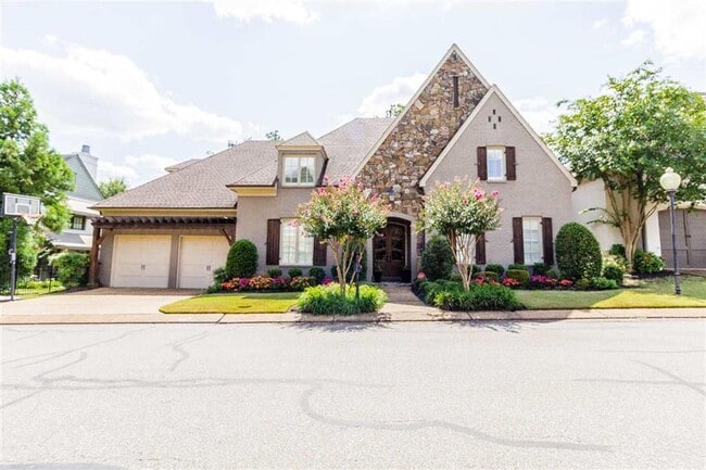 6597 Heronswood Cove