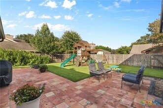 6037 Country Club Dr in Victoria, TX - Building Photo - Building Photo
