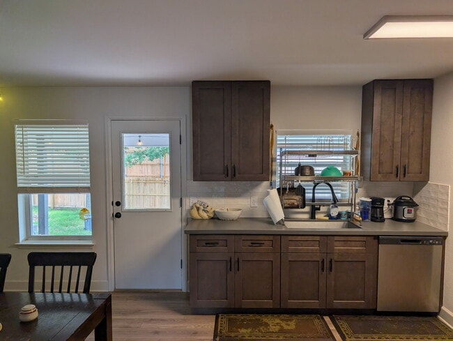 1306 Sunflower Ln in San Marcos, TX - Building Photo - Building Photo