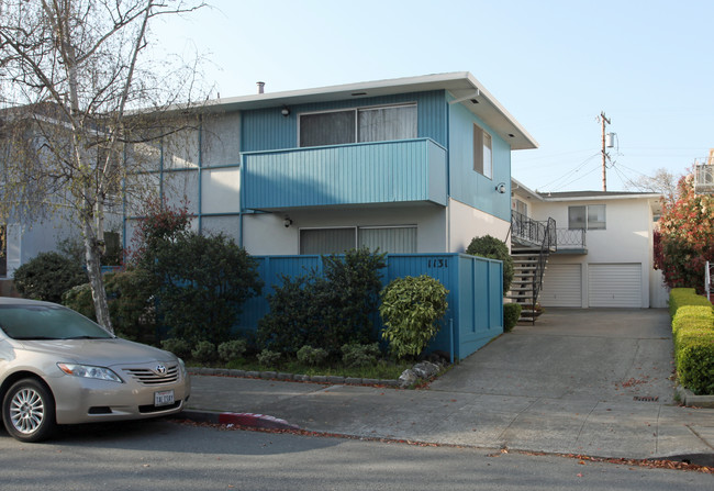 1131 Laguna Ave in Burlingame, CA - Foto de edificio - Building Photo