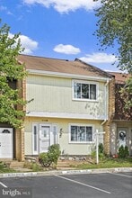 1119 Shannon Pl in Herndon, VA - Building Photo - Building Photo