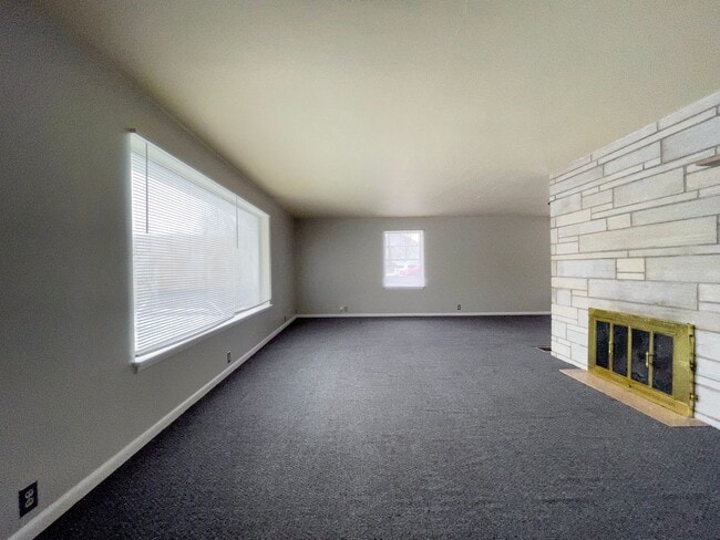 1506 W White River Blvd in Muncie, IN - Foto de edificio - Building Photo