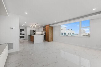 545 S Fort Lauderdale Beach Blvd in Fort Lauderdale, FL - Foto de edificio - Building Photo