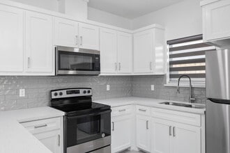 3508 S Dominique Dr in Pharr, TX - Foto de edificio - Building Photo