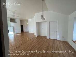 903 Elm St in Tehachapi, CA - Building Photo - Building Photo