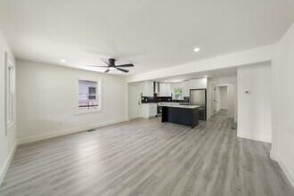 2624 Woodbine Ave in Knoxville, TN - Building Photo - Building Photo