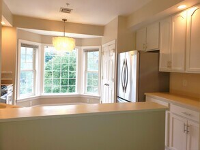 10 Hayestown Rd in Danbury, CT - Building Photo - Building Photo