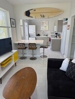 2513 Staples Ave, Unit B in Key West, FL - Building Photo