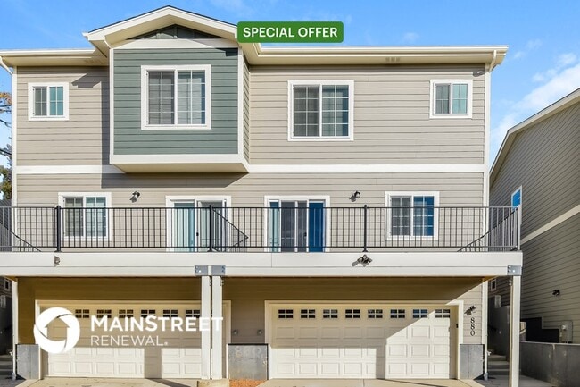 property at 880 Promontory Rock Grv