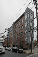 464 Newark St in Hoboken, NJ - Building Photo - Building Photo