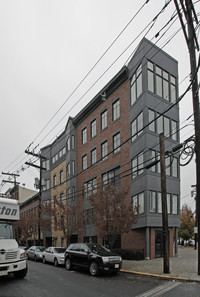 464 Newark St in Hoboken, NJ - Foto de edificio - Building Photo