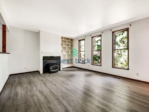 810 Highwood Dr SW in Issaquah, WA - Building Photo - Building Photo