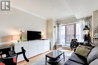 115 Richmond St E in Toronto, ON - Building Photo - Building Photo