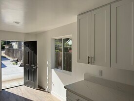376 Ramona Dr in San Luis Obispo, CA - Building Photo