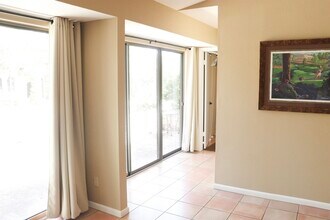 100 Bay Point Dr in Horseshoe Bay, TX - Building Photo - Building Photo