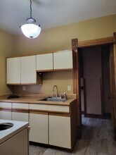 232 Woodward (PB&J Ventures LLC) in Kalamazoo, MI - Building Photo - Interior Photo