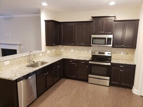 5209 Whiskery Ln in Hope Mills, NC - Building Photo - Building Photo