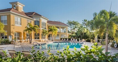 5080 Fairways Cir in Vero Beach, FL - Building Photo - Building Photo