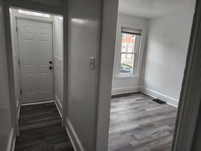 property at 916 N Pine St