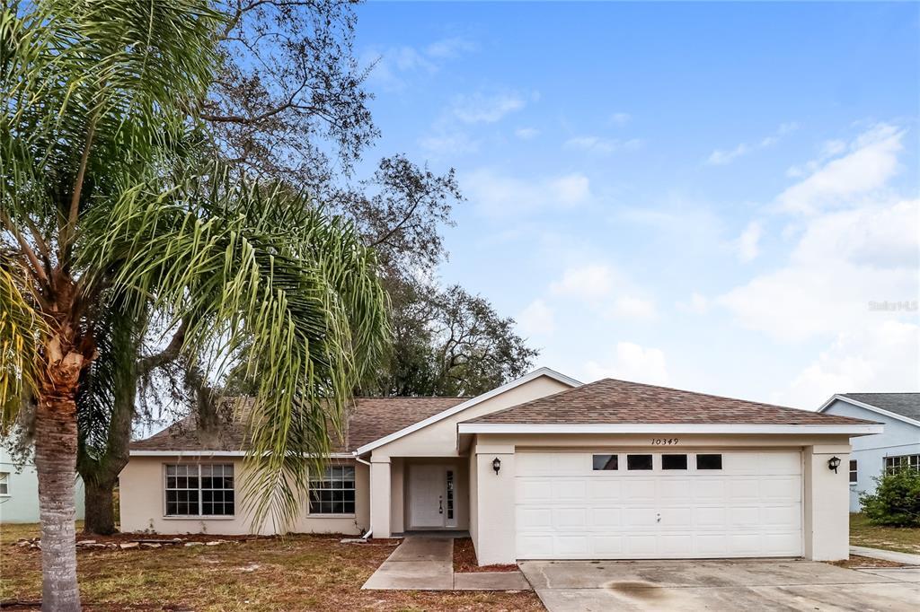 10349 Rainbow Oaks Dr in Hudson, FL - Building Photo