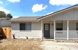 6910 Circle S Rd in Austin, TX - Building Photo