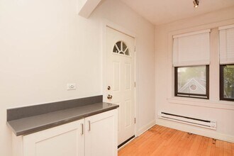 2324 N Rockwell St in Chicago, IL - Building Photo - Building Photo