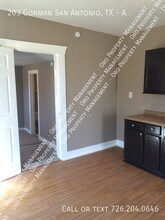 203 Gorman in San Antonio, TX - Building Photo - Building Photo