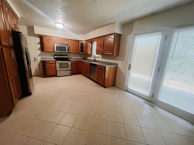 2504 Plymouth St in Blacksburg, VA - Building Photo - Building Photo