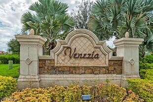 9844 Venezia Cir in Naples, FL - Building Photo