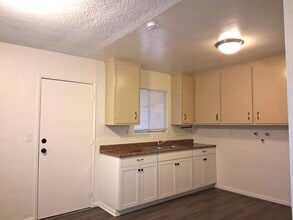 1148 E 3rd Ave in Escondido, CA - Building Photo - Building Photo