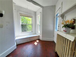388 Whitney Ave in New Haven, CT - Foto de edificio - Building Photo