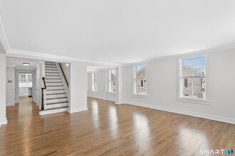 249 Main St in Fairfield, CT - Building Photo - Building Photo