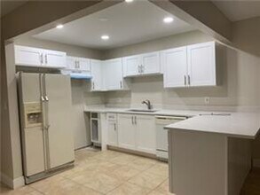 10620 NW 37th St in Coral Springs, FL - Building Photo - Building Photo