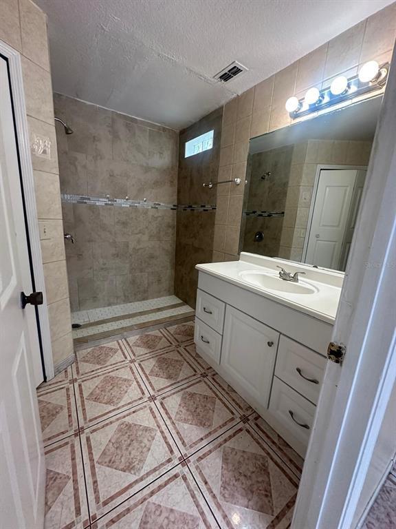 107 Nicholson Dr in Davenport, FL - Building Photo - Building Photo