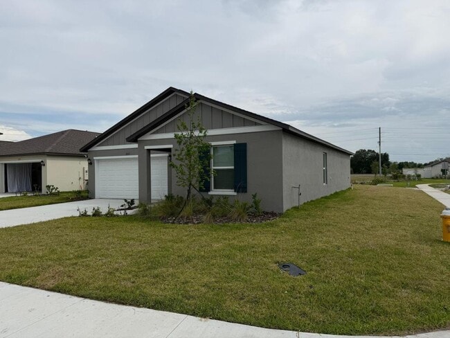 2155 Lone Oak Ln in Lakeland, FL - Building Photo - Building Photo