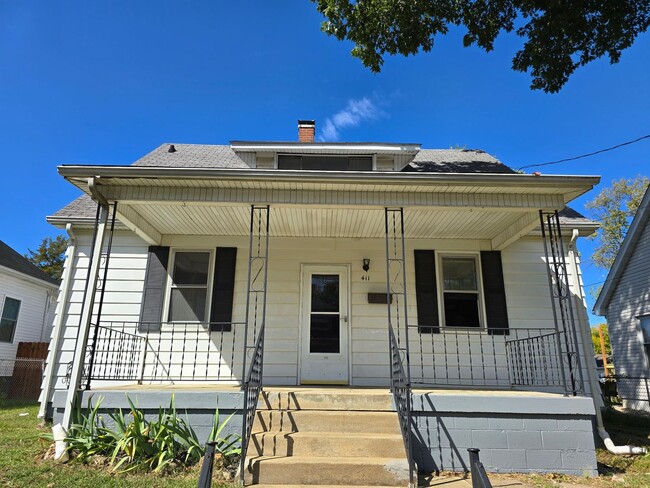 property at 411 N Aurora St