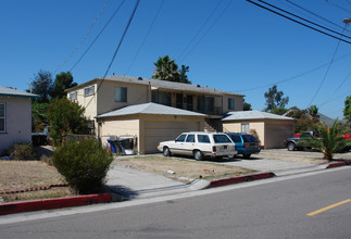 5036-5042 Guava Ave in La Mesa, CA - Building Photo - Building Photo