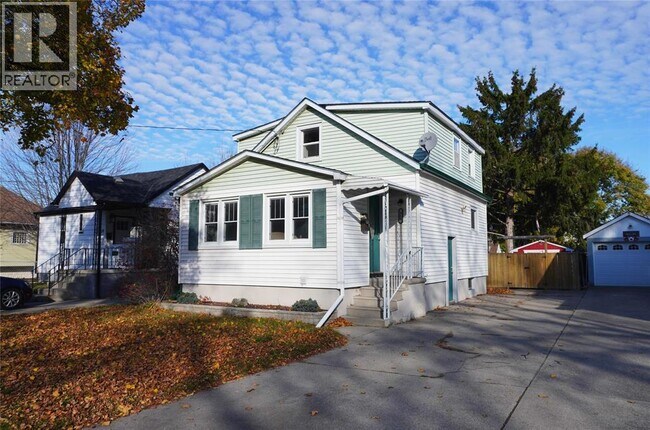 460 Nelson St in Sarnia, ON - Building Photo - Building Photo