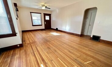 2798 S Acoma St in Englewood, CO - Building Photo - Building Photo