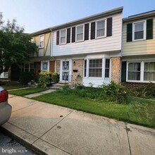 4126 Hanson Oaks Dr in Hyattsville, MD - Building Photo - Building Photo