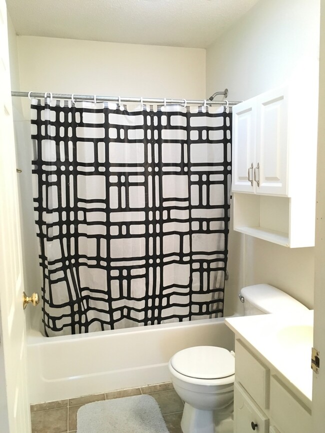 270 Pine Dr in Oxford, MS - Building Photo - Building Photo