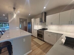 16-392-392 Melekule St in Keaau, HI - Building Photo - Building Photo