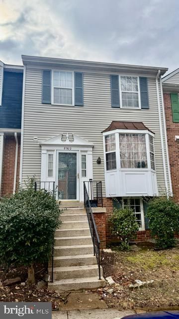 8502 Kernon Ct in Lorton, VA - Building Photo