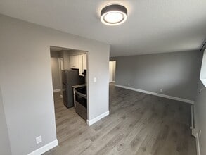 99 Westwood Dr in Kitchener, ON - Building Photo - Building Photo